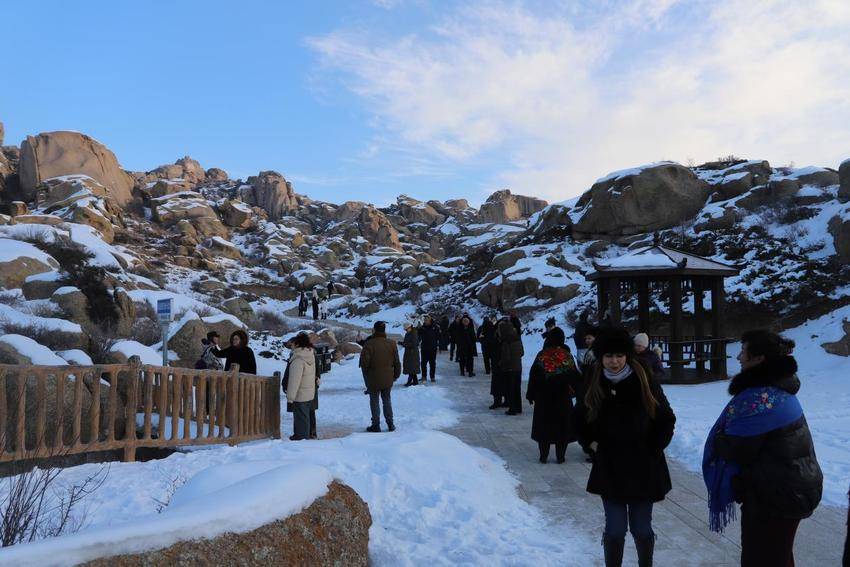 马年新春，恩旅集团“花式”宠客！各景区人气旺、福利多，热闹非凡.docx