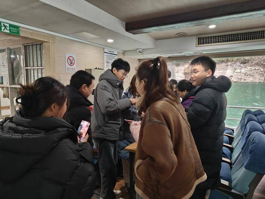 马年新春，恩旅集团“花式”宠客！各景区人气旺、福利多，热闹非凡.docx