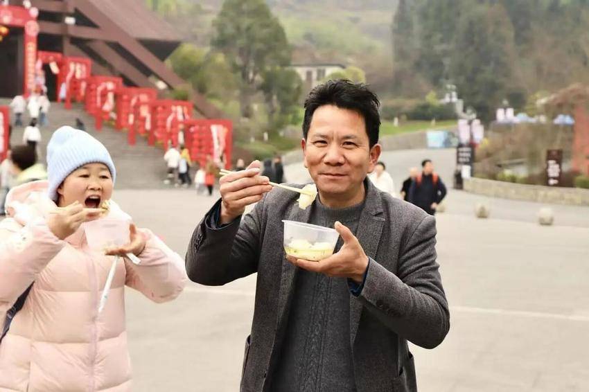 马年新春，恩旅集团“花式”宠客！各景区人气旺、福利多，热闹非凡.docx