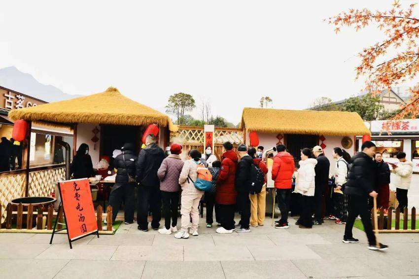 马年新春，恩旅集团“花式”宠客！各景区人气旺、福利多，热闹非凡.docx