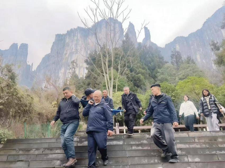 接待人次破万、服务全线升温：这个春节，恩旅集团各景区用实力宠粉.docx
